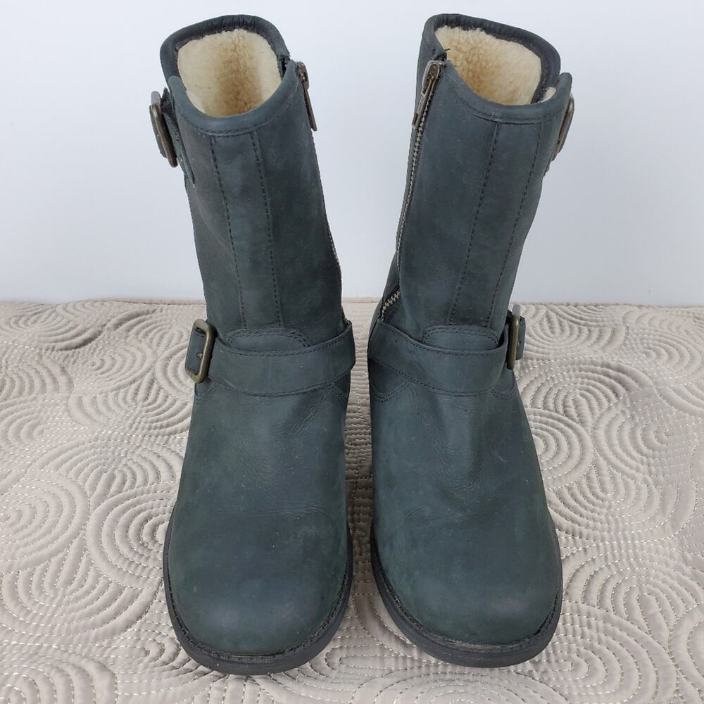 UGG MOTO BOOTS. SZ 5.5 Run Small So Like a 5. - Picture 2 of 7